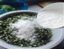 槐花蒸菜的做法图解6