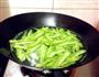 蒜片苦瓜-健康饮食必备的做法图解4