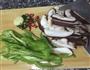 香菇炒鸡胸的做法图解2