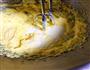 享受自己动手的过程—黄油蛋糕的做法图解3
