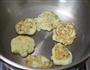 土豆葱香饼的做法图解7
