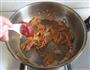 泡菜炒红薯粉的做法图解5