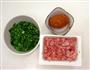 咸蛋韭菜蒸肉饼-蒸肉饼的做法图解1
