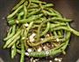 干煸豆角的做法步骤9