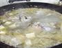 酸菜白肉炖大骨的做法图解7