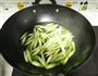 芦笋百合炒腰果的做法步骤3