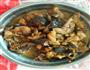 香菇炖鸡肉的做法图解1