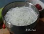 牛肉炒米粉的做法图解1
