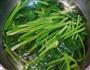 芝士肉末烩菠菜的做法图解2