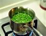 奶香青豆泥的做法图解1