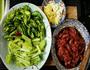 辣椒芹菜炒牛肉的做法图解1