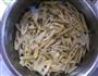 手剥笋炒猪肚的做法步骤3