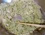 快手午餐-罐头三文鱼沙拉配菠菜薄饼的做法图解7