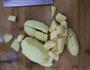 土豆炖鸡的做法图解1