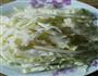 圆白菜肉末炒粉条的做法图解3