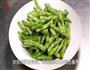 干煸四季豆的做法图解2