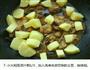土豆闷鸡块的做法图解7