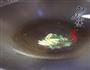 白菜大虾煲的做法步骤5