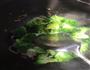 斋菜炒西兰花的做法图解7