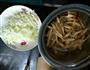酸辣烩土豆饼的做法图解1