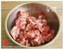 球参花胶排骨汤的做法图解4