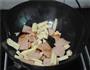 腐竹炒午餐肉的做法图解5