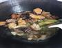 东北炖鸡肉的做法图解3