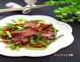 蒜苔炒腊肉的做法图解10