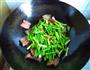 蒜苔炒腊肉的做法图解7