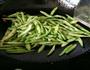 清炒四季豆的做法步骤3