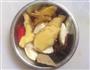 土豆焖鸡的做法图解1