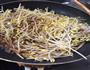 黄豆芽炒肉丝的做法图解7