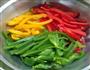 彩椒恋上茶树菇的做法图解5