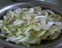 三文鱼炖豆腐白菜的做法图解3