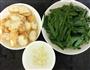 韭菜拌油豆腐的做法图解2