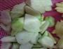 丝瓜炒毛豆的做法图解1