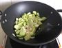 丝瓜百合炒鸡蛋的做法图解5