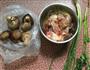 香菇蒸鸡腿肉的做法图解1
