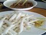 白玉菇炒瘦肉的做法图解1