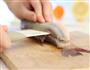 清炒鲈鱼片 宝宝辅食微课堂的做法图解2