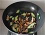 椎茸炒肉片的做法图解10