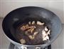 椎茸炒肉片的做法图解6