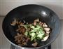 椎茸炒肉片的做法图解9
