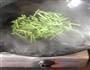 蒜香缸豆的做法图解3