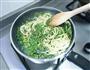 松子罗勒面的做法图解7