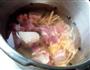 墨鱼排骨鲜汤的做法图解2