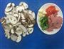 香菇炒火腿的做法图解1