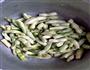米豆炖肉的做法图解1