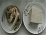 口蘑豆腐的做法图解1