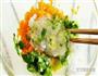 宝宝吃饭难上天-你只需这样花点小心思鲜虾蔬菜米饼的做法图解3